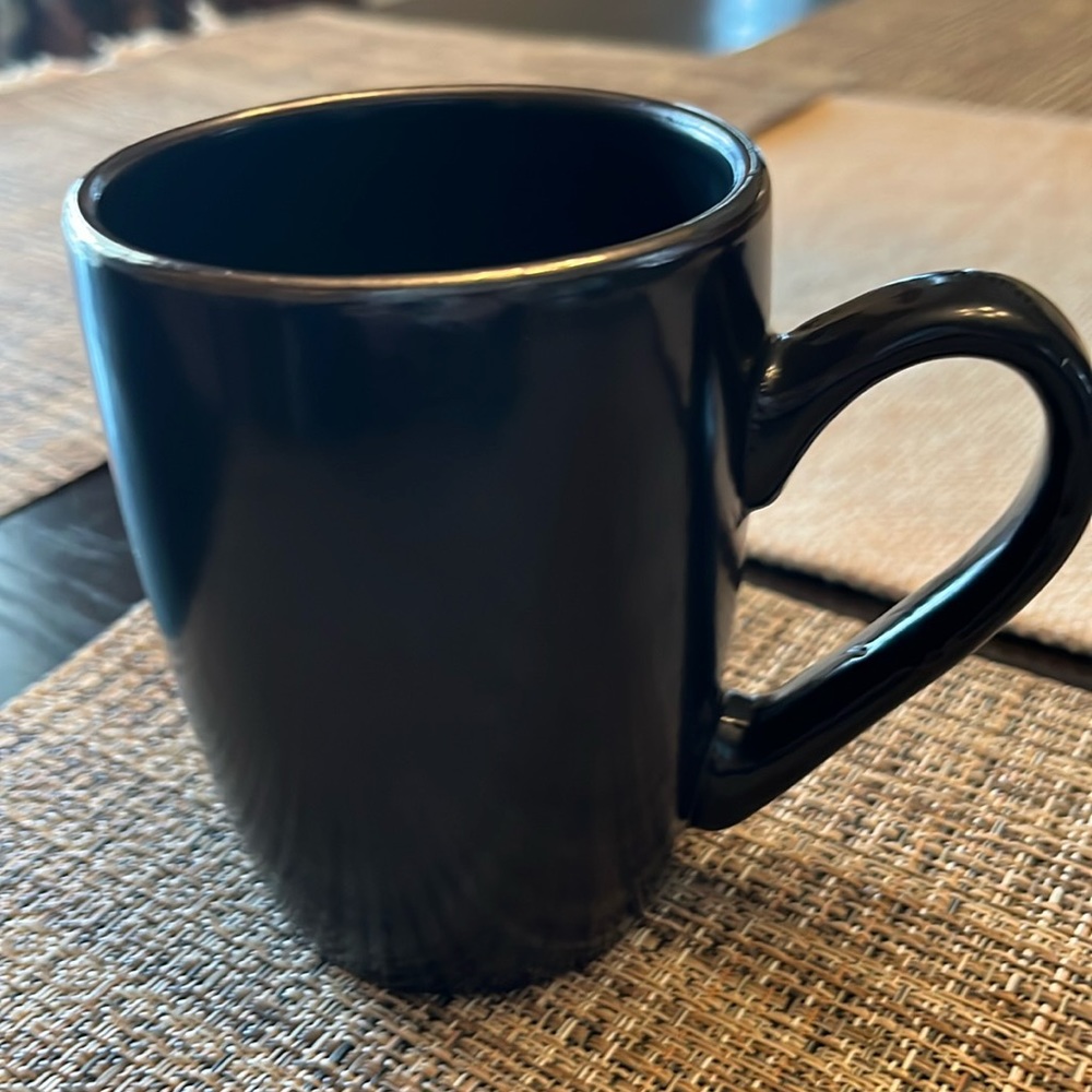 Coffee/tea mug black with gold trim on the top made by Thyme & Tadle - Picture 3 of 7